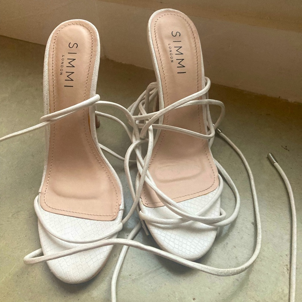 White Strappy Heels. Lace up leg. Girls size 4